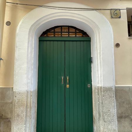Il Serafino Holiday Suites Bari Exterior foto