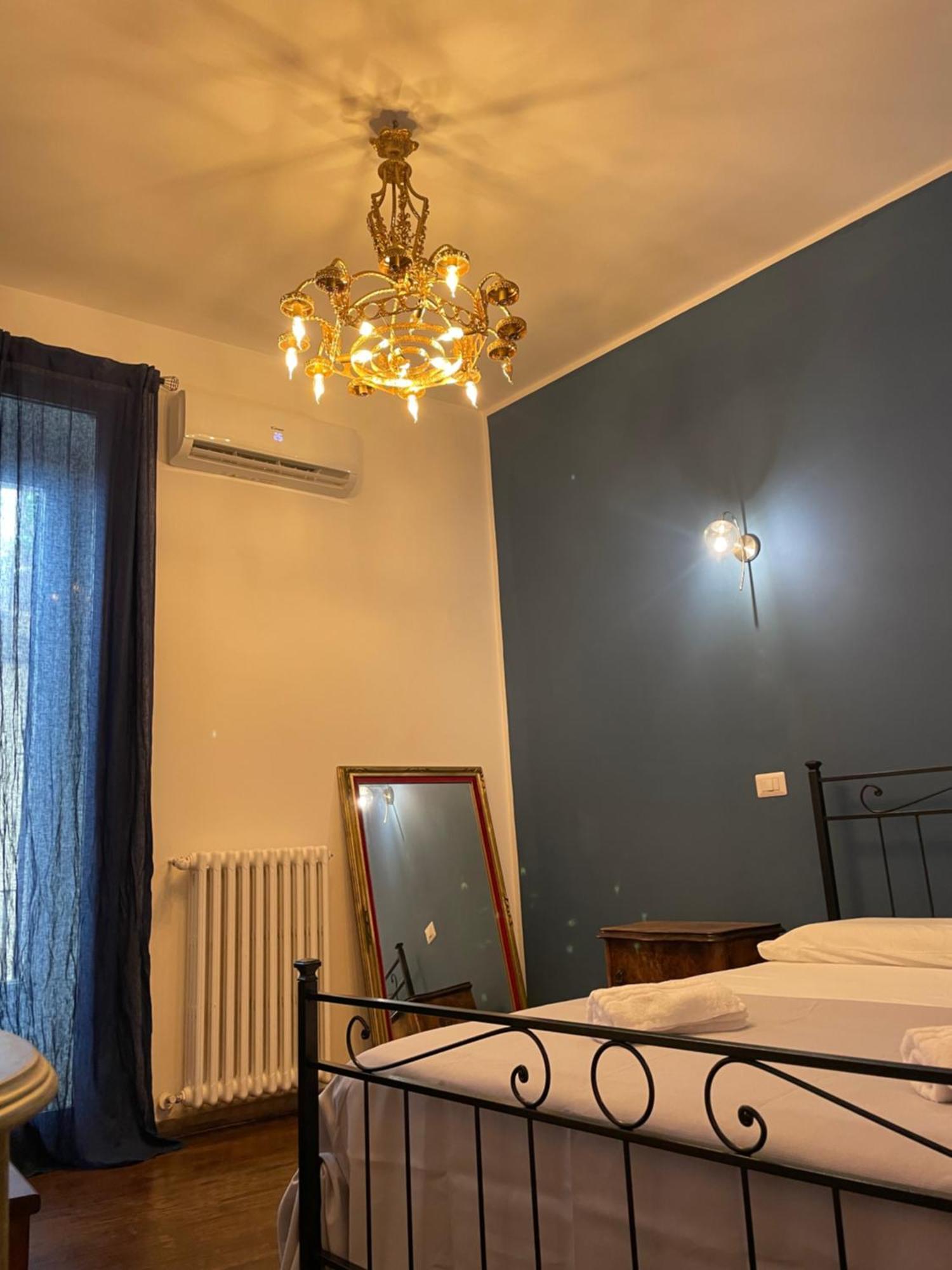 Il Serafino Holiday Suites Bari Exterior foto