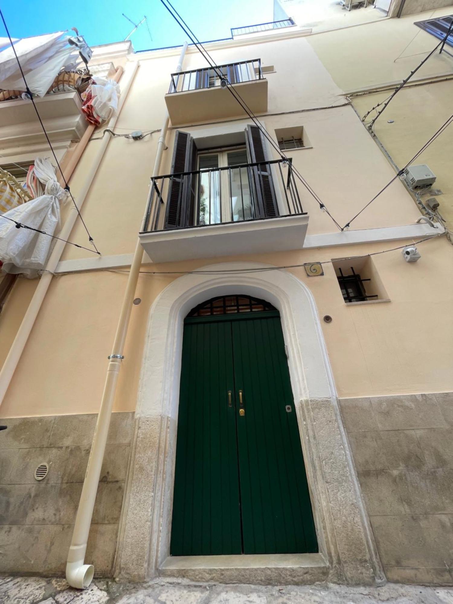 Il Serafino Holiday Suites Bari Exterior foto
